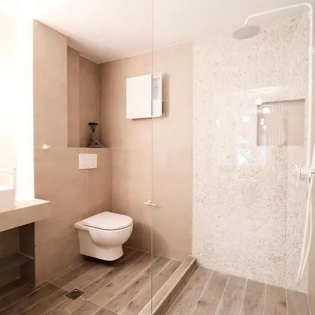 F & B Collection - Elegant Flats *