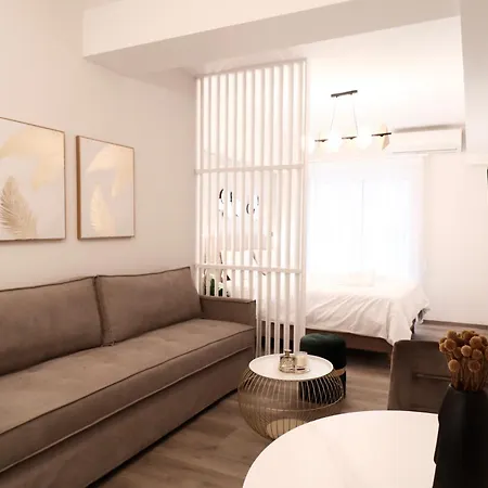 F & B Collection - Elegant Flats Thessaloniki