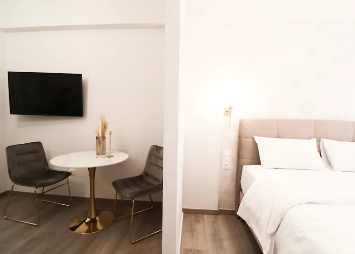 F & B Collection - Elegant Flats Apartment *
