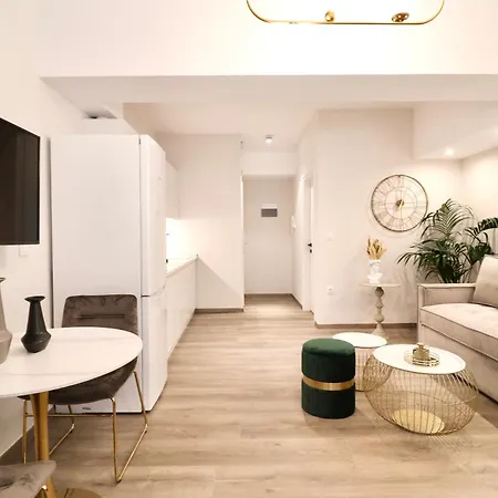 Apartment F & B Collection - Elegant Flats *