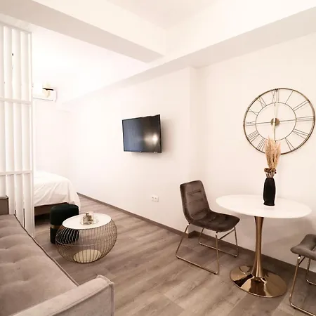 F & B Collection - Elegant Flats Apartment