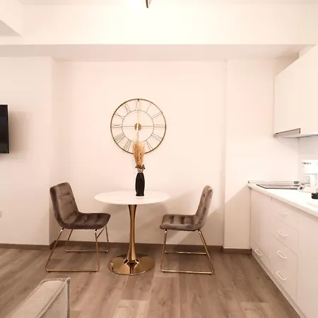 F & B Collection - Elegant Flats *