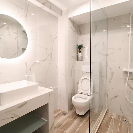 F & B Collection - Elegant Flats *