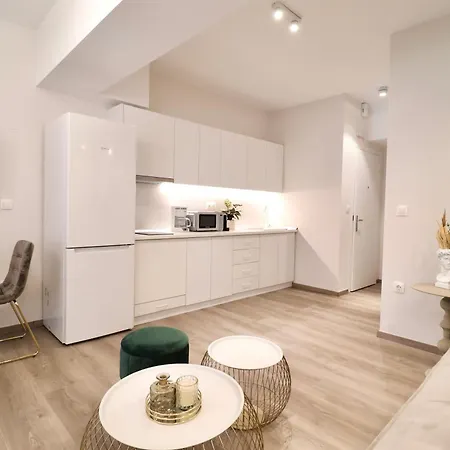 F & B Collection - Elegant Flats * Thessaloniki