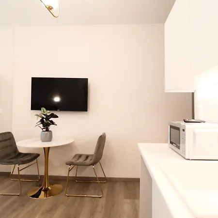 F & B Collection - Elegant Flats Apartment