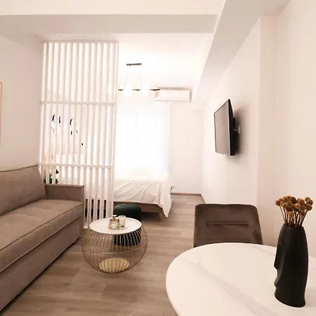 Apartment F & B Collection - Elegant Flats Thessaloniki